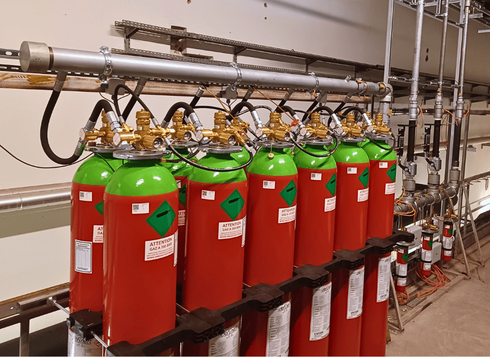 Installation d'extinction incendie, bouteilles de gaz